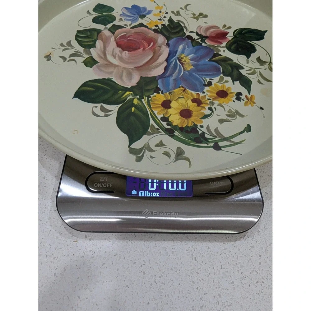 Unbranded vintage serving